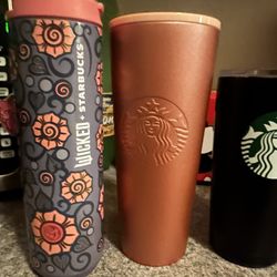 Starbucks Cups 