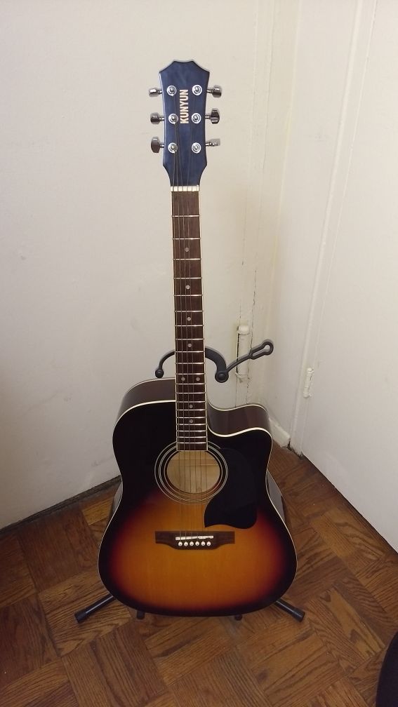 FULL SIZE CUTAWAY KUNYUN ACOUSTIC GUIYAR