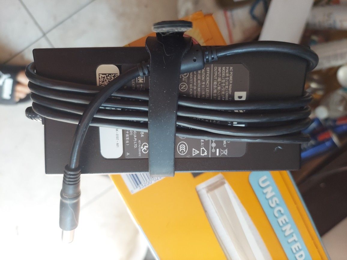 Dell 90 Watt AC Adapter