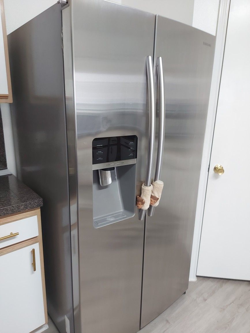 Samsung Refrigerator Big Size Stainless Steel