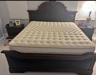 King Size Saatva Organic Luxury Mattress
