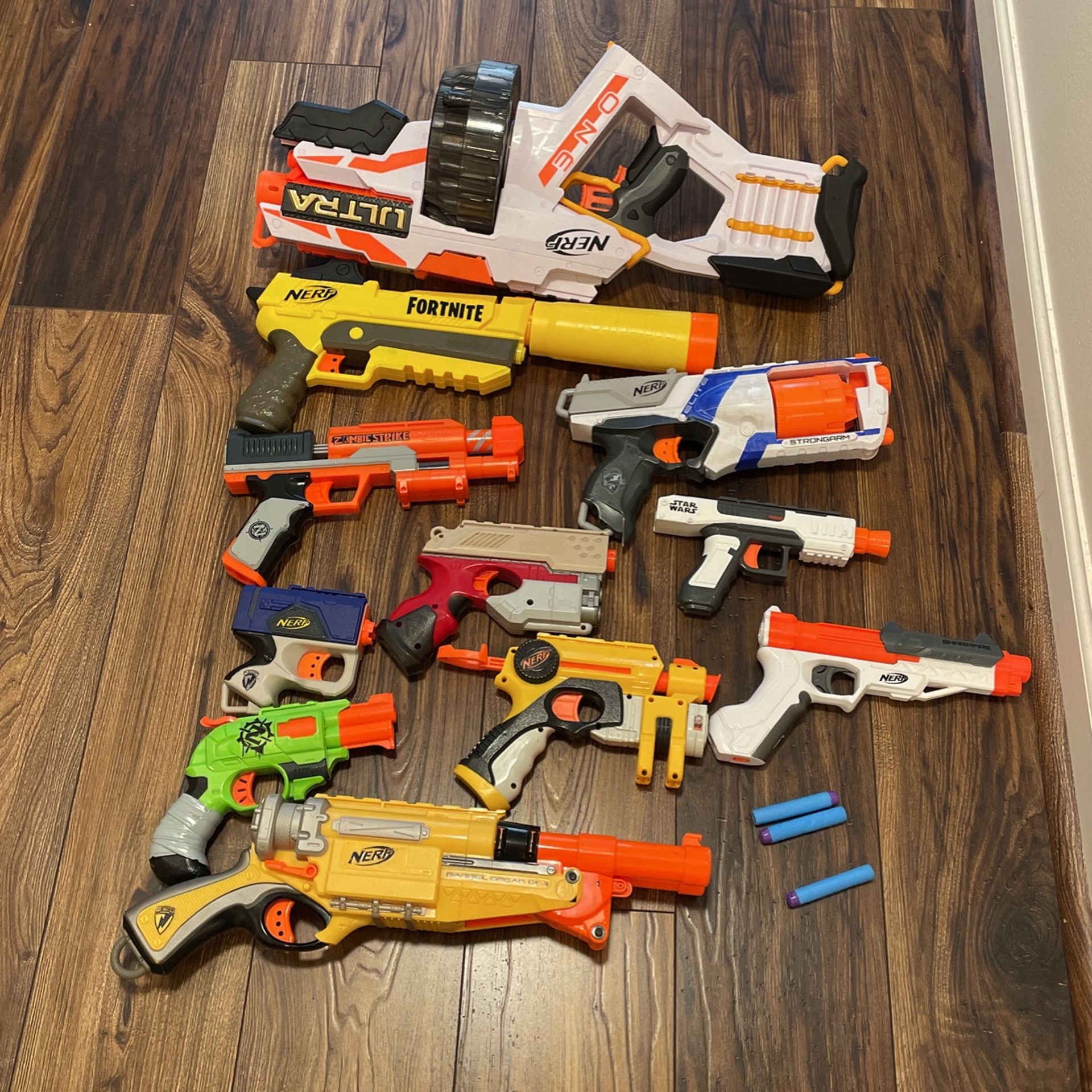 Nerf Gun Lot (no darts) 