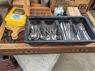 Dinning utensilses