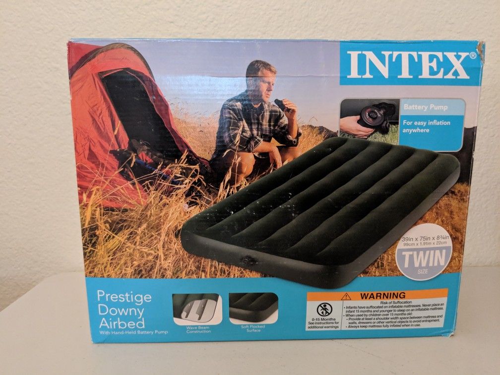 Intex Twin Air Mattress Bed with Battery Powered Pump. Outdoor
