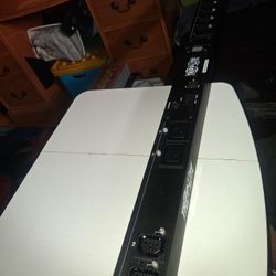 Tripp LITE 24 OUTLET POWER STRIP