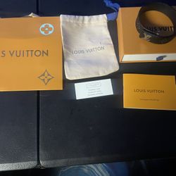 L Bracelet 