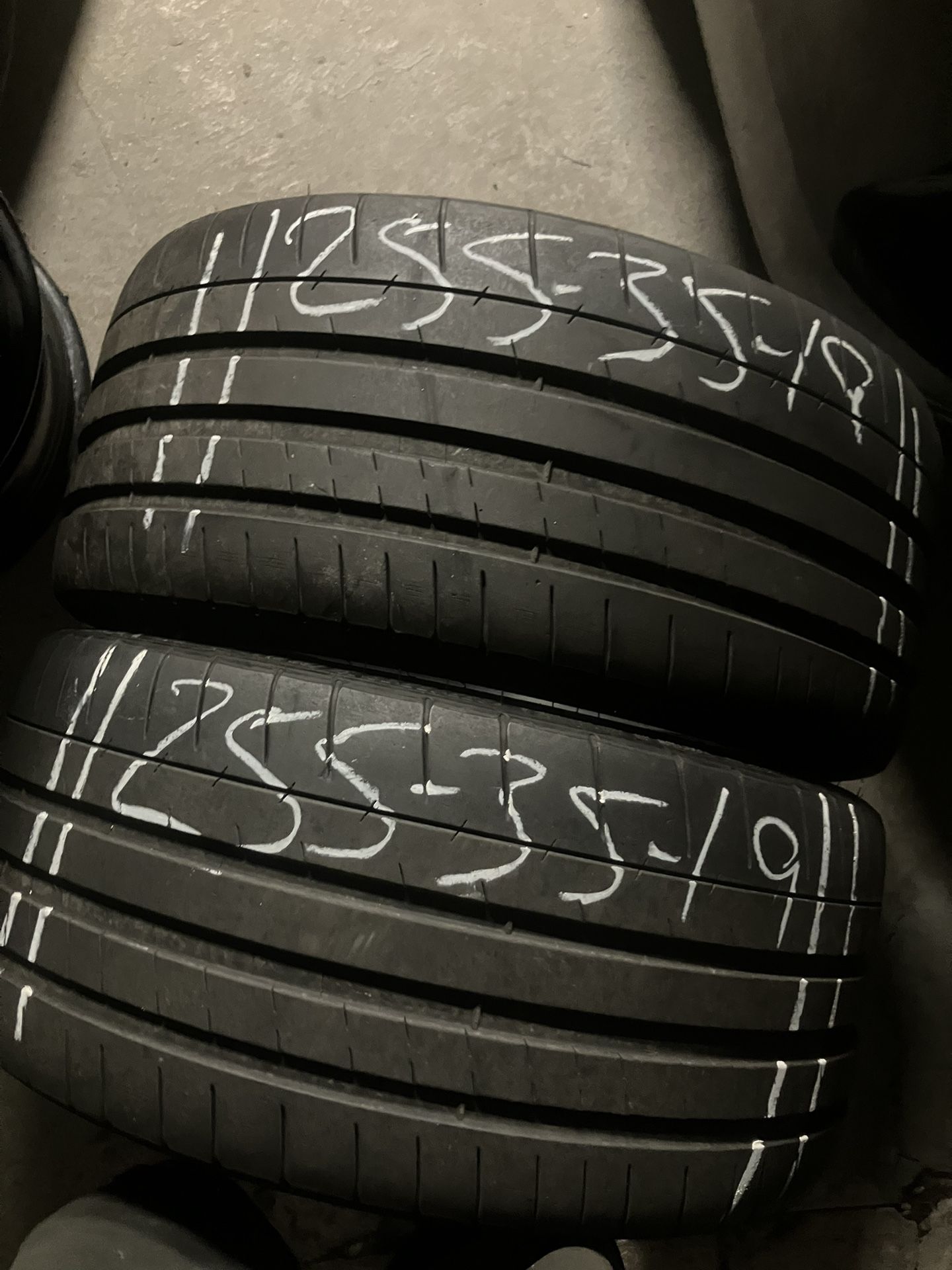 255/35/19 two nice Michelin