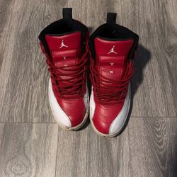 Jordan 12 ( Red & White)