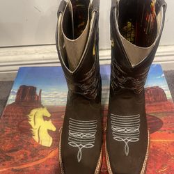 Men Cowboy Boots Size 7.5
