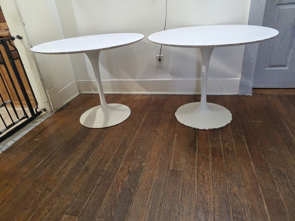 1970s Eero Saarinen for Knoll International Tulip Pedestal Dining Table 36" White Laminate Top