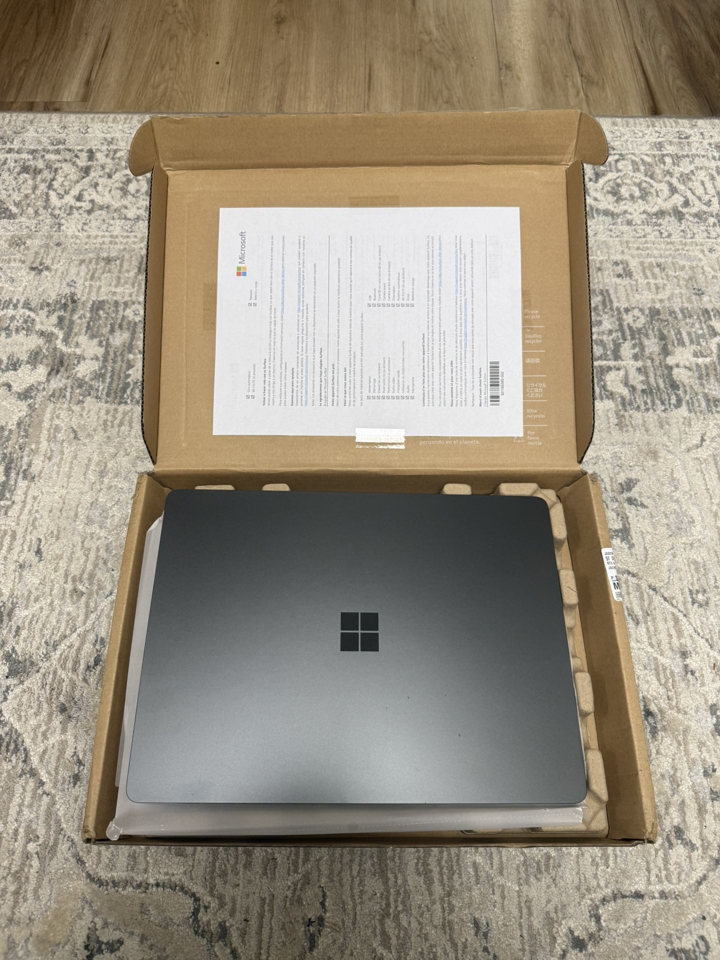 Microsoft Surface Laptop 7th Gen