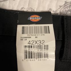 Brand new dickie carpenter pants Size 42x32 (SEND OFFERS)