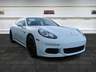 2016 Porsche Panamera