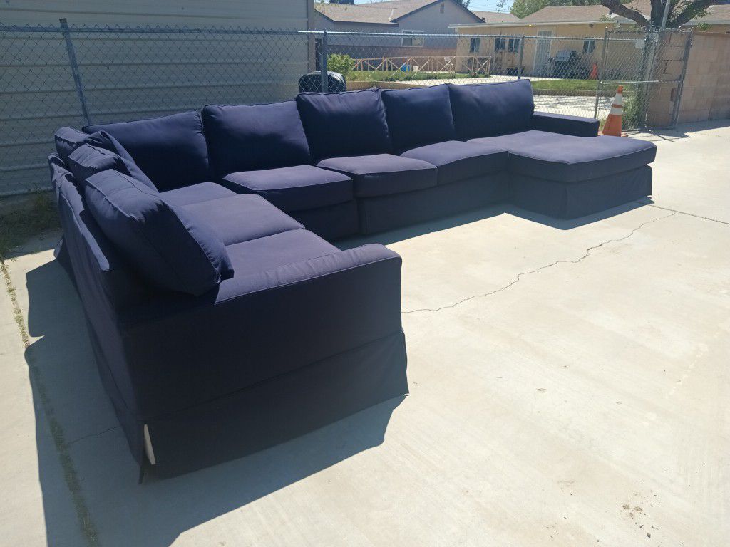 Beautiful Pottery Barn  Large Blue Sectional 
