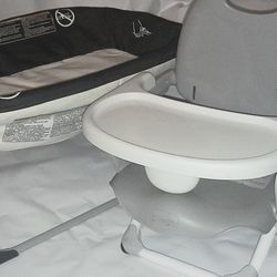 Portable Highchair and Bassinet Together 