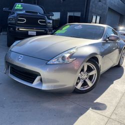 2010 Nissan Z370 fully guaranteed low miles