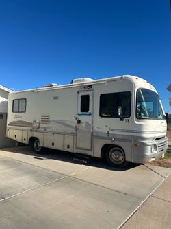 97’ Storm by Fleetwood Motor Home