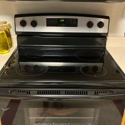 Amana AER6303MMS1 Electric Glass-Top Range – Stainless/Black – Works Gr