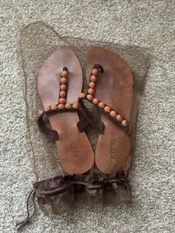Mystique Thong Sandals Size 8