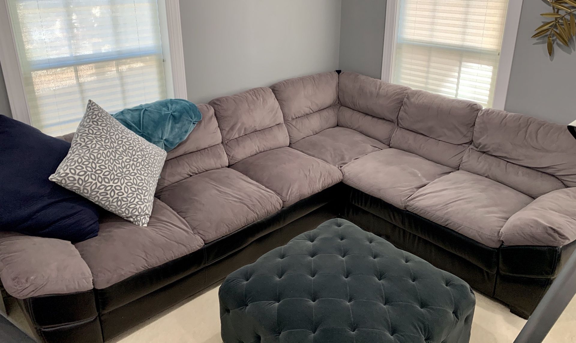 Large sectional Sofa