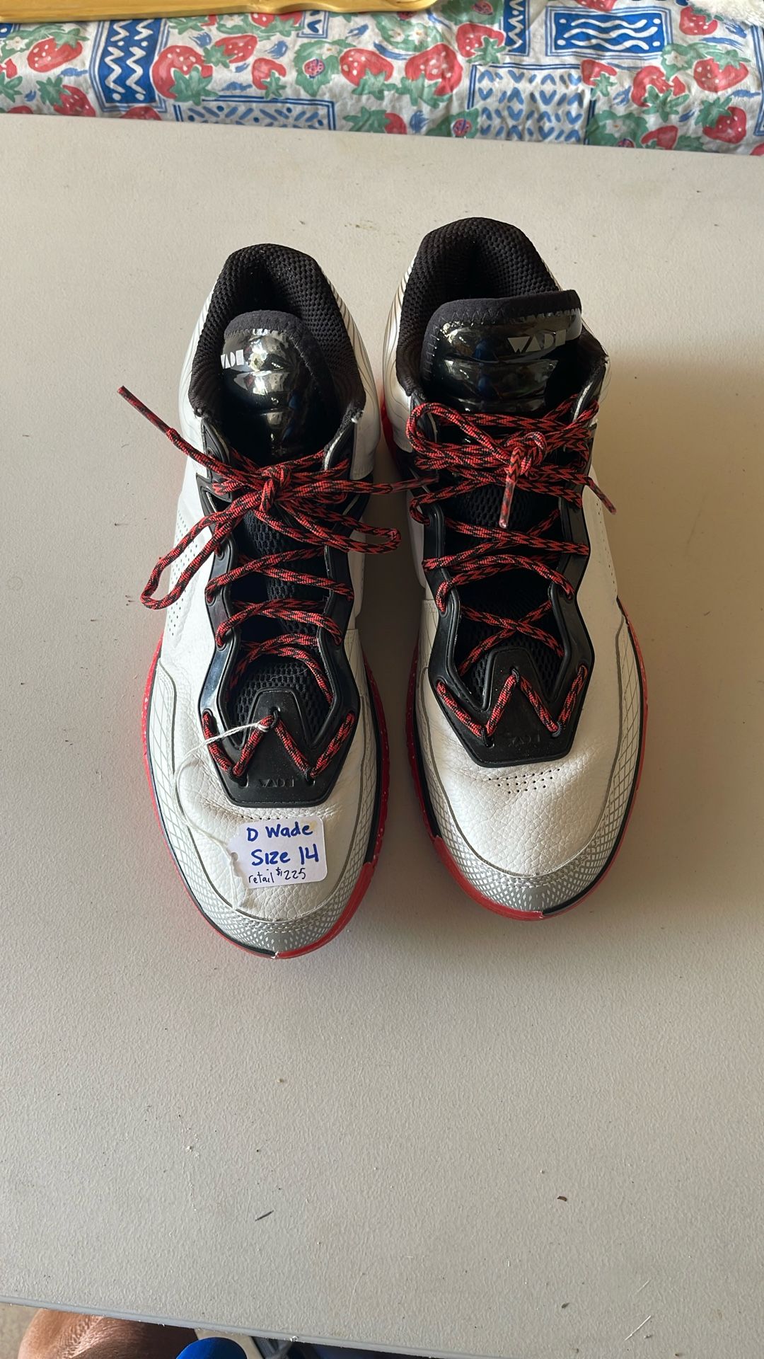 D-Wade Basketball Shoes