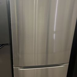 VISSANI MDBF18SS 18.7 cu. ft. Bottom Freezer Refrigerator IX 