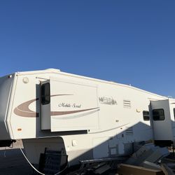 08’ Sunnybrook 5th Wheel