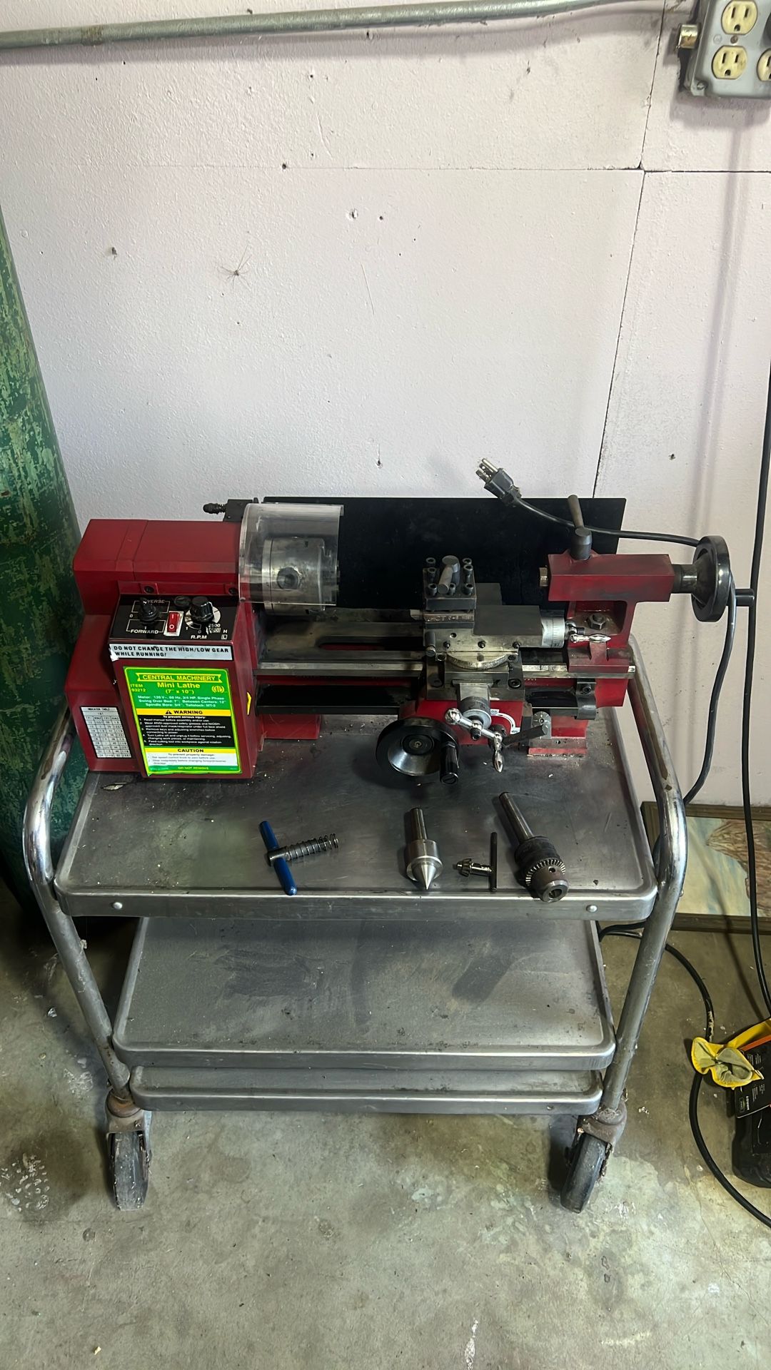 Central Machinery 7 x 10 Mini Lathe
