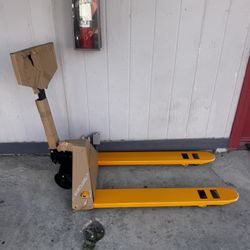 Pallet jack 