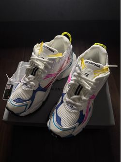 Balenciaga runners