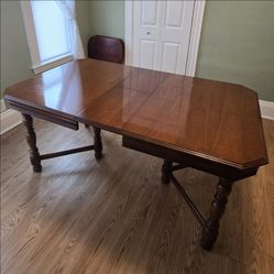 Vintage Wood Dining Table w/ 12” Leaf Extension - 54"L x 40"W x 31"H