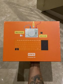 KANO Computer Kit - Make Your Own Computer - Learn to Code Model 1000G-02 - NEW