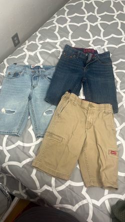 Levi’s shirts size 8 kids