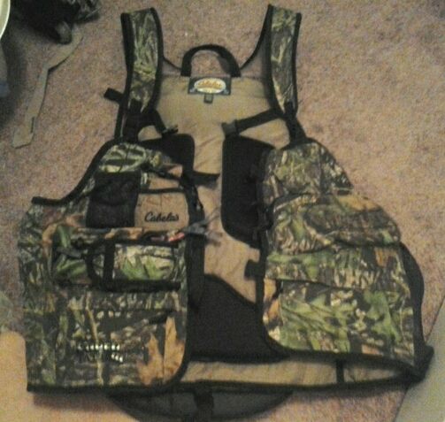 Cabela's Super Tat 'R 3 Turkey Vest with Seat Cushion