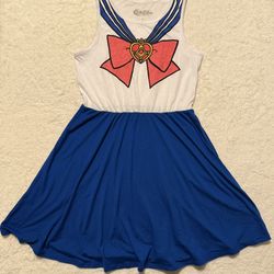 NWT Hot Topic Sailor Moon Cosplay/Costume Skater Dress Size Large -95% Polyester/5% Spandex -Measurements and Condition are in photos  -Feel free to a