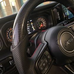 Carbon fiber/leather D-shape steering wheel for Jeep Gladiator and Wrangler