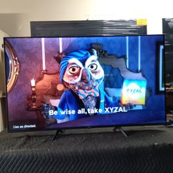 65 inch tcl 4k smart tv 5 series comes with remote control shows great quality clear picture works perfect guaranteed