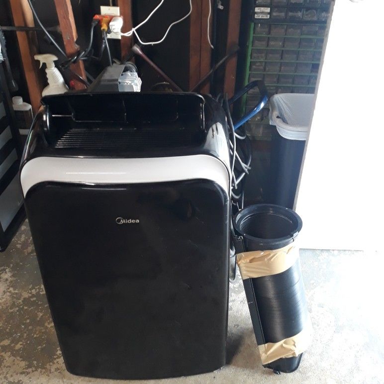 13,500 Btu portable Air Conditioner,cold.