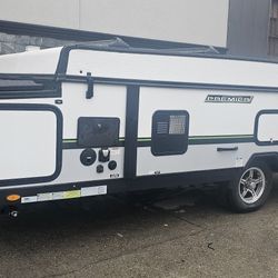 2019 Rockwood Premier Camper New