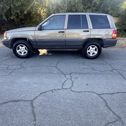 1998 Jeep Cherokee Laredo, Six-Cylinder Bulletproof Engine, Clean Title