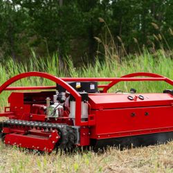 Commercial Remote Controlled Track Mower 51” Cutting Deck For Steep Hill / Slope
