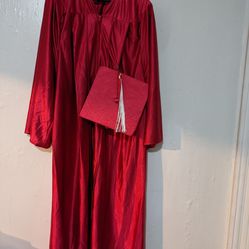 Graduation Gown Size 5'6"-5'8"