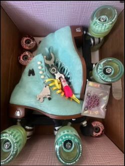 Brand new Moxie Skate Size 6