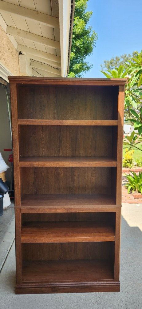 Bookshelf