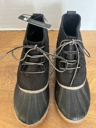 NEW Sorel OUT N ABOUTâ„¢ Women's Waterproof Rubber & Leather Boot Size 9