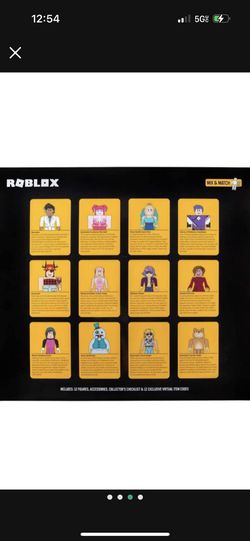 Roblox Celebrity Collection - Series 4 Figure 12pk (Roblox Classics)  (Includes 12 Exclusive Virtual Items)