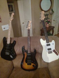 Too many SQUIER Guitars EXC Pro fret-level setup Spa perfect now 149!