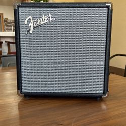 Fender Rumble 15 Bass And Guitar Amplifier 