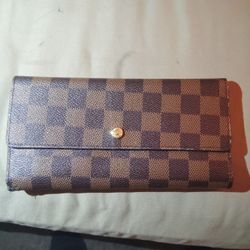 Louis Vuitton Damier Ebene Wallet Clutch