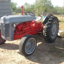 Ford Tractor 49'